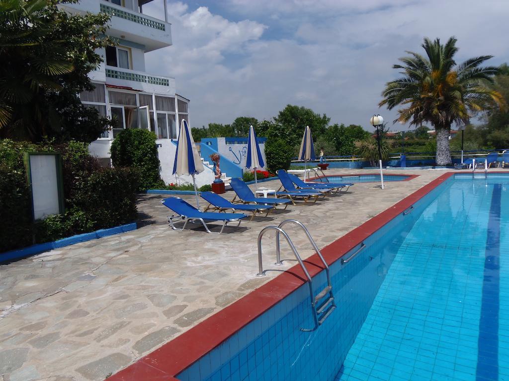 Great Alexander Hotel بلاكا ليتوشورو المظهر الخارجي الصورة